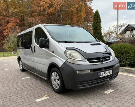 Сірий Опель Віваро, об'ємом двигуна 1.9 л та пробігом 280 тис. км за 7450 $, фото 1 на Automoto.ua
