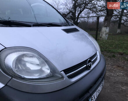 Сірий Опель Віваро, об'ємом двигуна 1.9 л та пробігом 350 тис. км за 5650 $, фото 3 на Automoto.ua