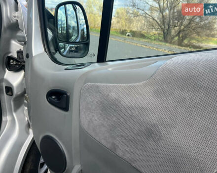 Серый Опель Виваро, объемом двигателя 1.9 л и пробегом 330 тыс. км за 10500 $, фото 14 на Automoto.ua