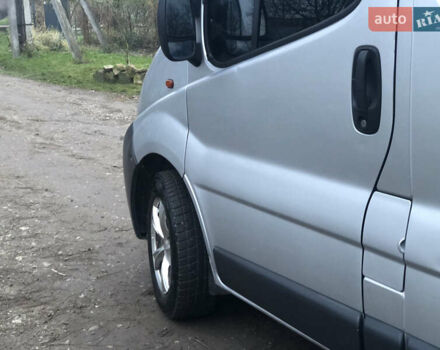 Сірий Опель Віваро, об'ємом двигуна 1.9 л та пробігом 350 тис. км за 5650 $, фото 11 на Automoto.ua