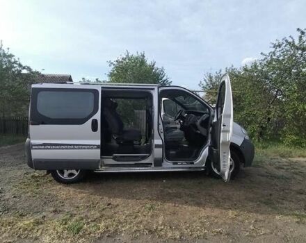 Серый Опель Виваро, объемом двигателя 1.9 л и пробегом 390 тыс. км за 8500 $, фото 6 на Automoto.ua