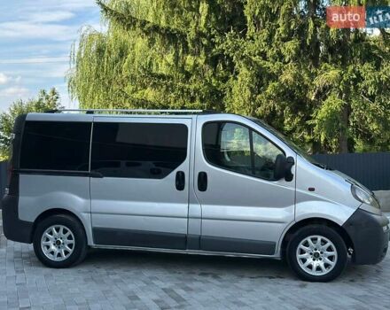 Серый Опель Виваро, объемом двигателя 2.46 л и пробегом 420 тыс. км за 5999 $, фото 9 на Automoto.ua