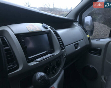 Сірий Опель Віваро, об'ємом двигуна 1.9 л та пробігом 350 тис. км за 5650 $, фото 53 на Automoto.ua