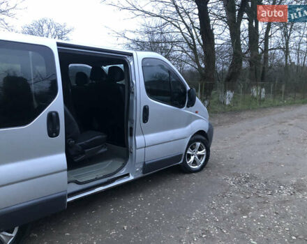 Сірий Опель Віваро, об'ємом двигуна 1.9 л та пробігом 350 тис. км за 5650 $, фото 45 на Automoto.ua