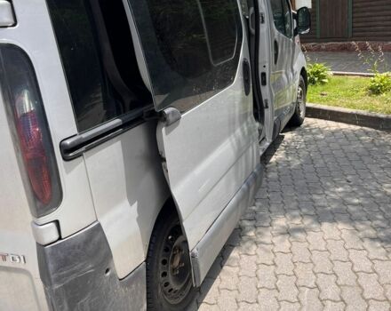 Сірий Опель Віваро, об'ємом двигуна 0 л та пробігом 350 тис. км за 3900 $, фото 9 на Automoto.ua