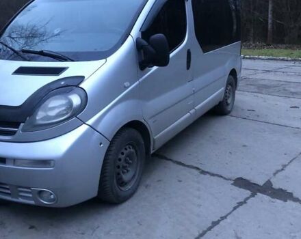 Сірий Опель Віваро, об'ємом двигуна 2.46 л та пробігом 400 тис. км за 6000 $, фото 1 на Automoto.ua