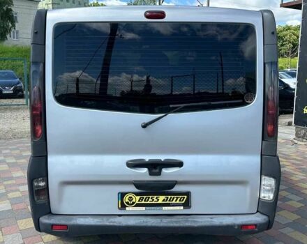 Серый Опель Виваро, объемом двигателя 1.9 л и пробегом 357 тыс. км за 6700 $, фото 5 на Automoto.ua