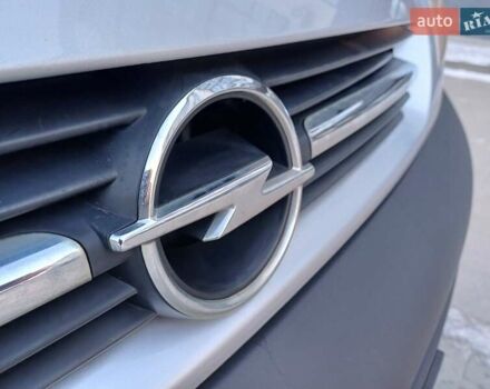 Серый Опель Виваро, объемом двигателя 1.9 л и пробегом 312 тыс. км за 8200 $, фото 32 на Automoto.ua