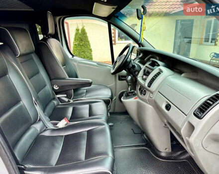 Серый Опель Виваро, объемом двигателя 1.9 л и пробегом 578 тыс. км за 10900 $, фото 6 на Automoto.ua