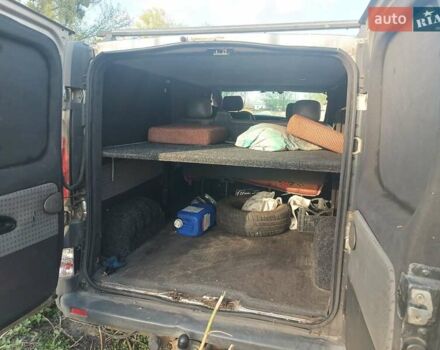 Сірий Опель Віваро, об'ємом двигуна 2.46 л та пробігом 450 тис. км за 5900 $, фото 16 на Automoto.ua