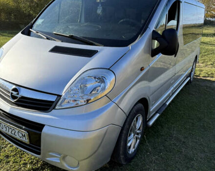 Серый Опель Виваро, объемом двигателя 2.5 л и пробегом 504 тыс. км за 8500 $, фото 1 на Automoto.ua