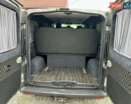 Серый Опель Виваро, объемом двигателя 1.9 л и пробегом 578 тыс. км за 10900 $, фото 16 на Automoto.ua