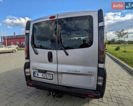Серый Опель Виваро, объемом двигателя 1.9 л и пробегом 305 тыс. км за 4900 $, фото 13 на Automoto.ua