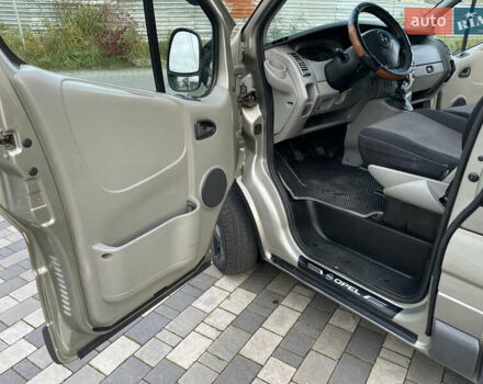 Серый Опель Виваро, объемом двигателя 2 л и пробегом 320 тыс. км за 9000 $, фото 33 на Automoto.ua