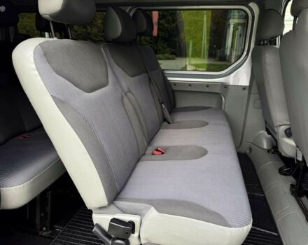 Сірий Опель Віваро, об'ємом двигуна 2.5 л та пробігом 160 тис. км за 7500 $, фото 22 на Automoto.ua