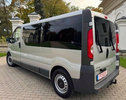 Сірий Опель Віваро, об'ємом двигуна 2.5 л та пробігом 160 тис. км за 7500 $, фото 6 на Automoto.ua