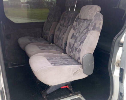 Сірий Опель Віваро, об'ємом двигуна 2 л та пробігом 254 тис. км за 9000 $, фото 21 на Automoto.ua