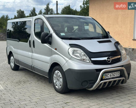 Сірий Опель Віваро, об'ємом двигуна 2 л та пробігом 415 тис. км за 8650 $, фото 4 на Automoto.ua