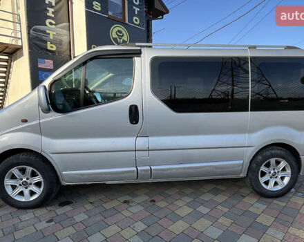 Сірий Опель Віваро, об'ємом двигуна 2 л та пробігом 404 тис. км за 7300 $, фото 3 на Automoto.ua