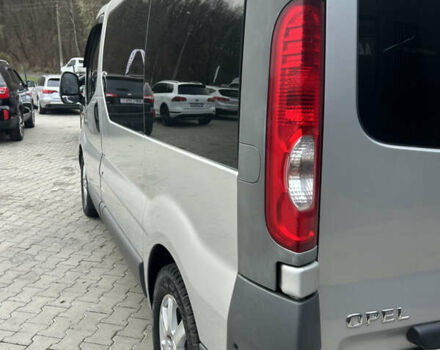 Серый Опель Виваро, объемом двигателя 2.5 л и пробегом 294 тыс. км за 8700 $, фото 7 на Automoto.ua