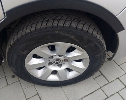 Сірий Опель Віваро, об'ємом двигуна 2 л та пробігом 254 тис. км за 9000 $, фото 16 на Automoto.ua