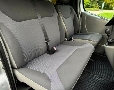 Сірий Опель Віваро, об'ємом двигуна 2.5 л та пробігом 160 тис. км за 7500 $, фото 21 на Automoto.ua