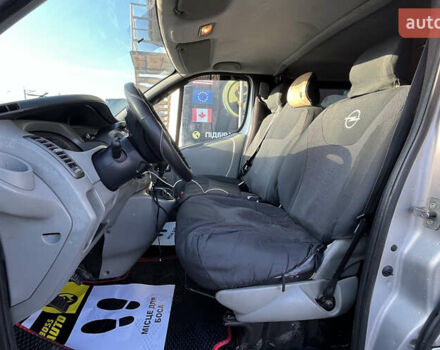 Сірий Опель Віваро, об'ємом двигуна 2 л та пробігом 404 тис. км за 7300 $, фото 12 на Automoto.ua