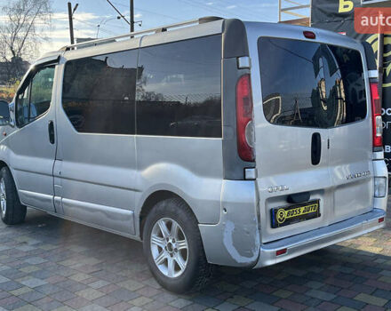 Сірий Опель Віваро, об'ємом двигуна 2 л та пробігом 404 тис. км за 7300 $, фото 4 на Automoto.ua