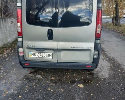 Сірий Опель Віваро, об'ємом двигуна 2 л та пробігом 212 тис. км за 10000 $, фото 10 на Automoto.ua