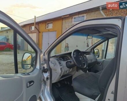 Сірий Опель Віваро, об'ємом двигуна 2 л та пробігом 306 тис. км за 8700 $, фото 6 на Automoto.ua