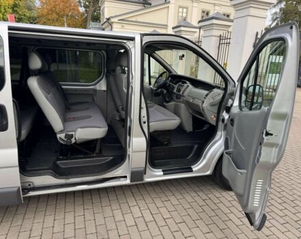 Сірий Опель Віваро, об'ємом двигуна 2.5 л та пробігом 160 тис. км за 7100 $, фото 4 на Automoto.ua