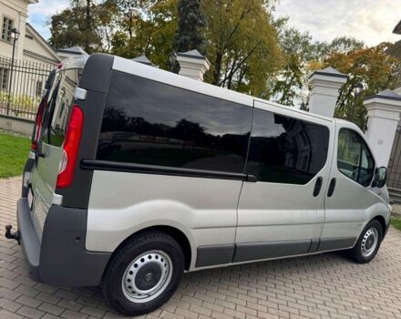 Сірий Опель Віваро, об'ємом двигуна 2.5 л та пробігом 160 тис. км за 7500 $, фото 5 на Automoto.ua