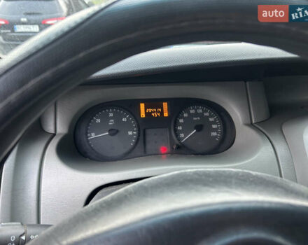 Серый Опель Виваро, объемом двигателя 2.5 л и пробегом 294 тыс. км за 8700 $, фото 11 на Automoto.ua