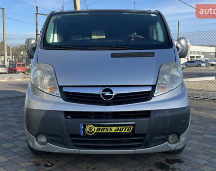 Сірий Опель Віваро, об'ємом двигуна 2 л та пробігом 404 тис. км за 7300 $, фото 1 на Automoto.ua