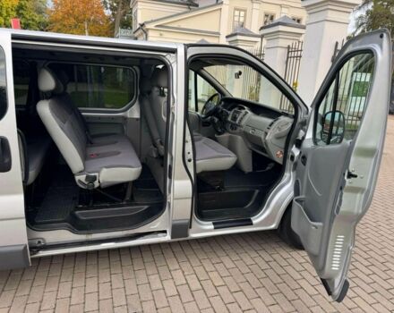 Сірий Опель Віваро, об'ємом двигуна 2.5 л та пробігом 160 тис. км за 7500 $, фото 8 на Automoto.ua