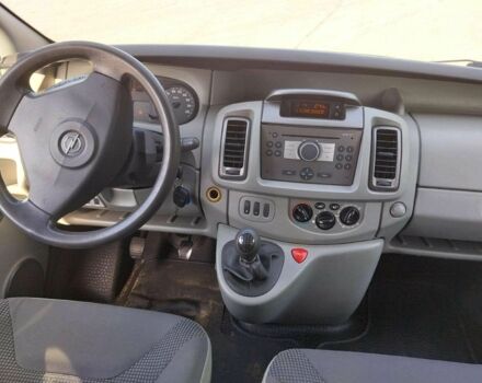 Сірий Опель Віваро, об'ємом двигуна 2 л та пробігом 252 тис. км за 7250 $, фото 8 на Automoto.ua