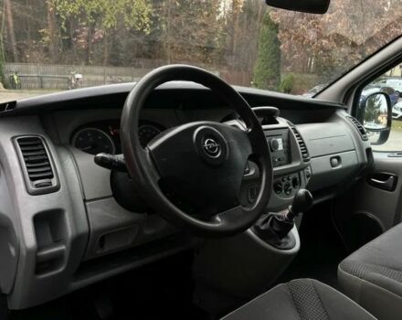 Серый Опель Виваро, объемом двигателя 2 л и пробегом 225 тыс. км за 7100 $, фото 13 на Automoto.ua