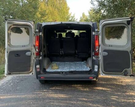Сірий Опель Віваро, об'ємом двигуна 2 л та пробігом 320 тис. км за 10100 $, фото 5 на Automoto.ua