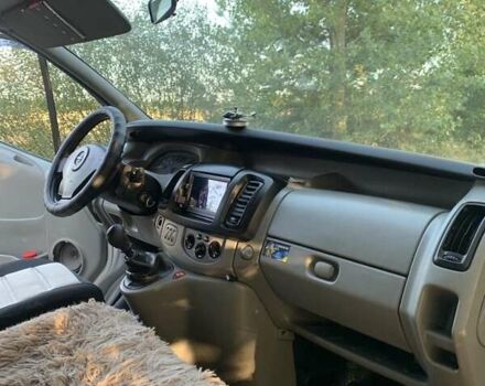Сірий Опель Віваро, об'ємом двигуна 2 л та пробігом 320 тис. км за 10100 $, фото 6 на Automoto.ua
