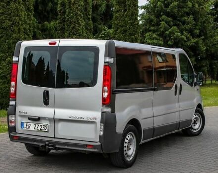 Серый Опель Виваро, объемом двигателя 2.5 л и пробегом 261 тыс. км за 7050 $, фото 8 на Automoto.ua