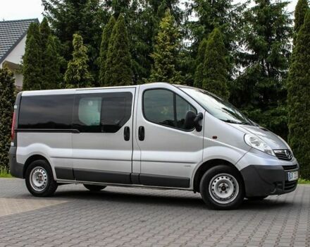 Серый Опель Виваро, объемом двигателя 2.5 л и пробегом 261 тыс. км за 7050 $, фото 6 на Automoto.ua