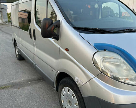 Серый Опель Виваро, объемом двигателя 2 л и пробегом 240 тыс. км за 7000 $, фото 7 на Automoto.ua