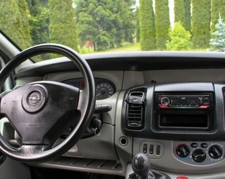 Серый Опель Виваро, объемом двигателя 2.5 л и пробегом 261 тыс. км за 7050 $, фото 19 на Automoto.ua