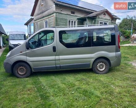 Серый Опель Виваро, объемом двигателя 2 л и пробегом 454 тыс. км за 9800 $, фото 1 на Automoto.ua