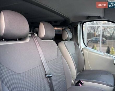Сірий Опель Віваро, об'ємом двигуна 2 л та пробігом 243 тис. км за 13499 $, фото 19 на Automoto.ua