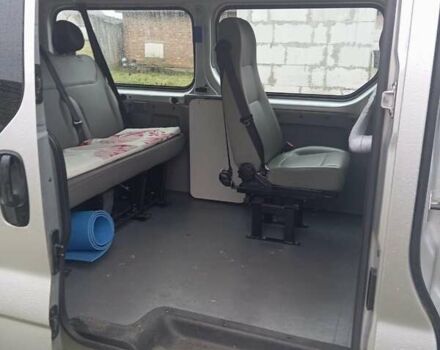 Серый Опель Виваро, объемом двигателя 2.5 л и пробегом 233 тыс. км за 15000 $, фото 3 на Automoto.ua