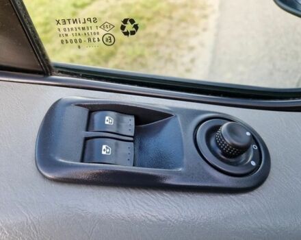 Серый Опель Виваро, объемом двигателя 2 л и пробегом 183 тыс. км за 7000 $, фото 19 на Automoto.ua