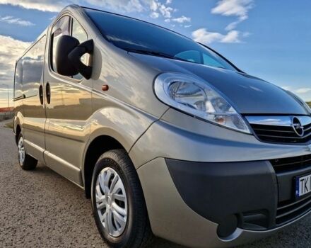 Серый Опель Виваро, объемом двигателя 2 л и пробегом 183 тыс. км за 7000 $, фото 9 на Automoto.ua