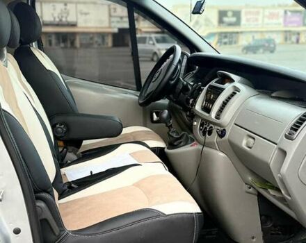 Сірий Опель Віваро, об'ємом двигуна 2.5 л та пробігом 317 тис. км за 11700 $, фото 17 на Automoto.ua