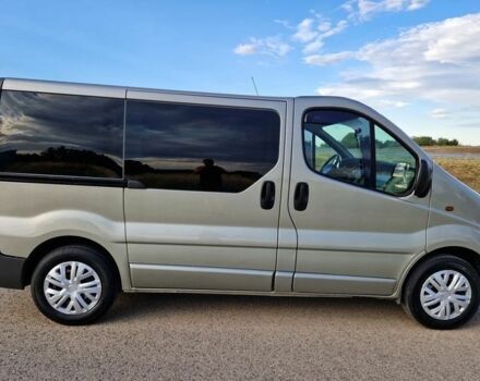 Серый Опель Виваро, объемом двигателя 2 л и пробегом 257 тыс. км за 8000 $, фото 7 на Automoto.ua